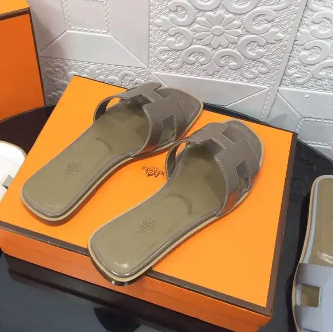 hype Hermes Slippers