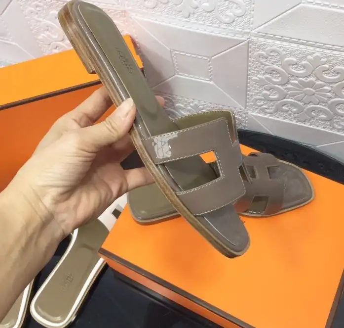 hype Hermes Slippers