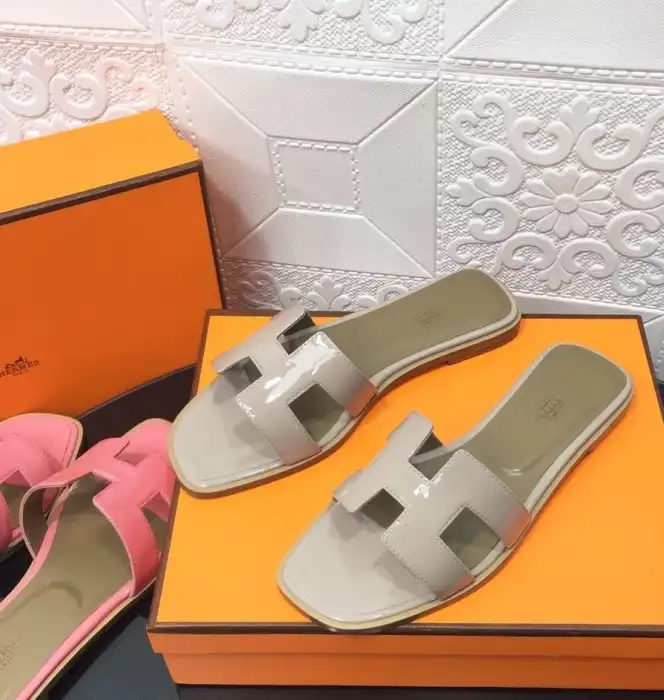 hype Hermes Slippers