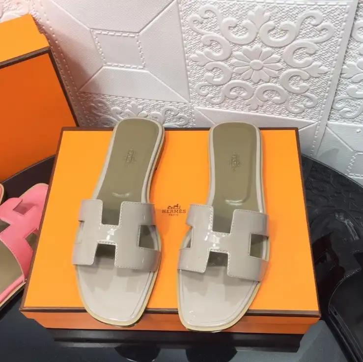 hype Hermes Slippers