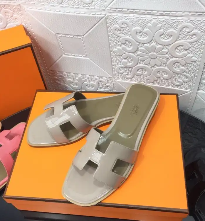 hype Hermes Slippers