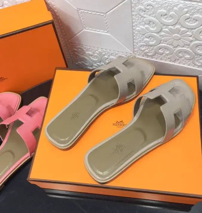 hype Hermes Slippers