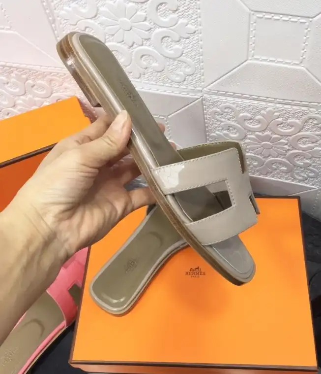 hype Hermes Slippers