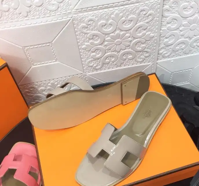 hype Hermes Slippers