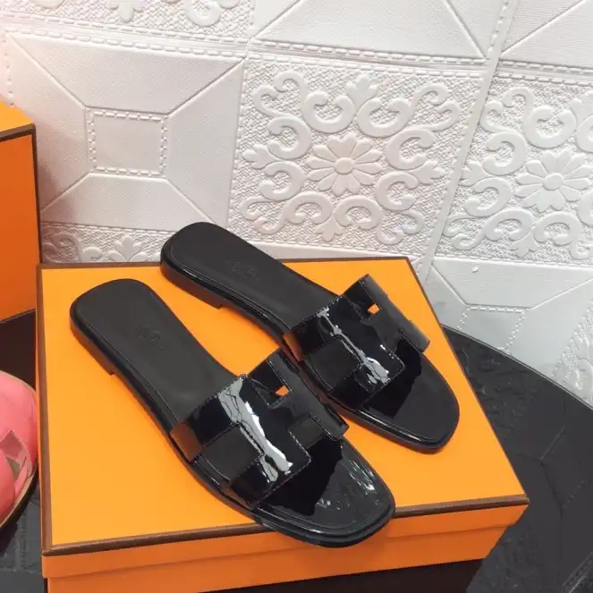 hype Hermes Slippers