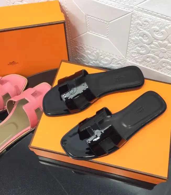 hype Hermes Slippers