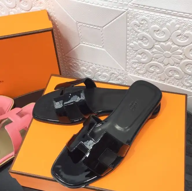 hype Hermes Slippers