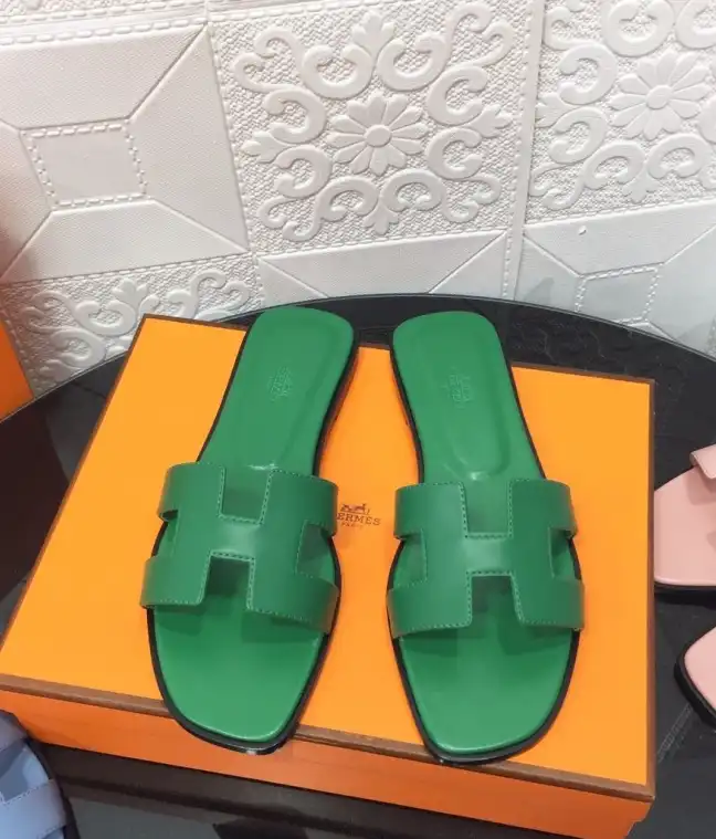 hype Hermes Slippers