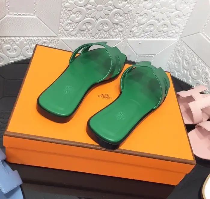 hype Hermes Slippers