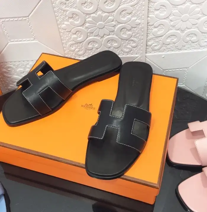 hype Hermes Slippers