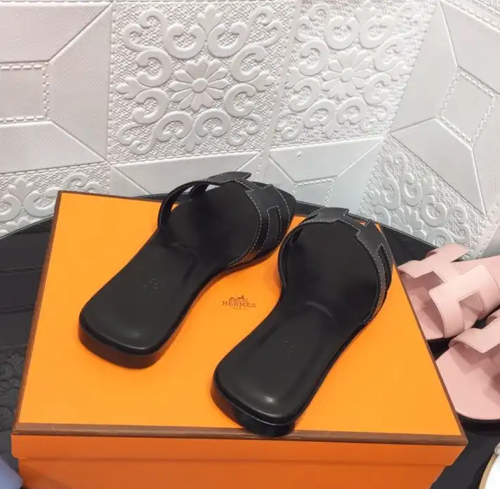 hype Hermes Slippers