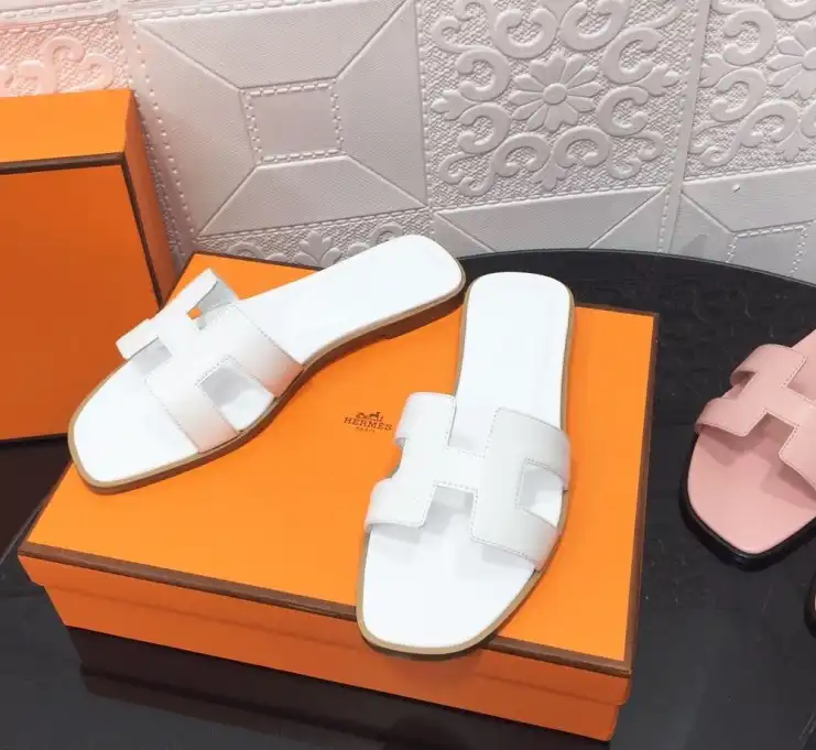 hype Hermes Slippers