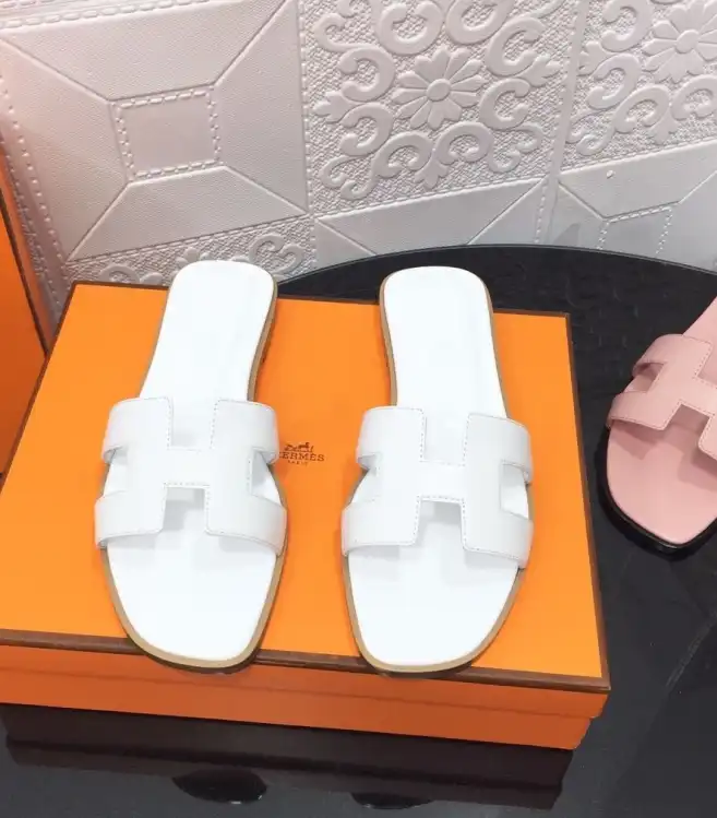 hype Hermes Slippers