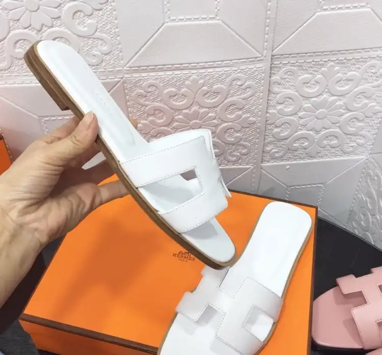 hype Hermes Slippers