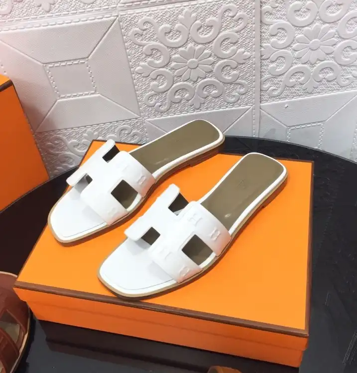 hype Hermes Slippers