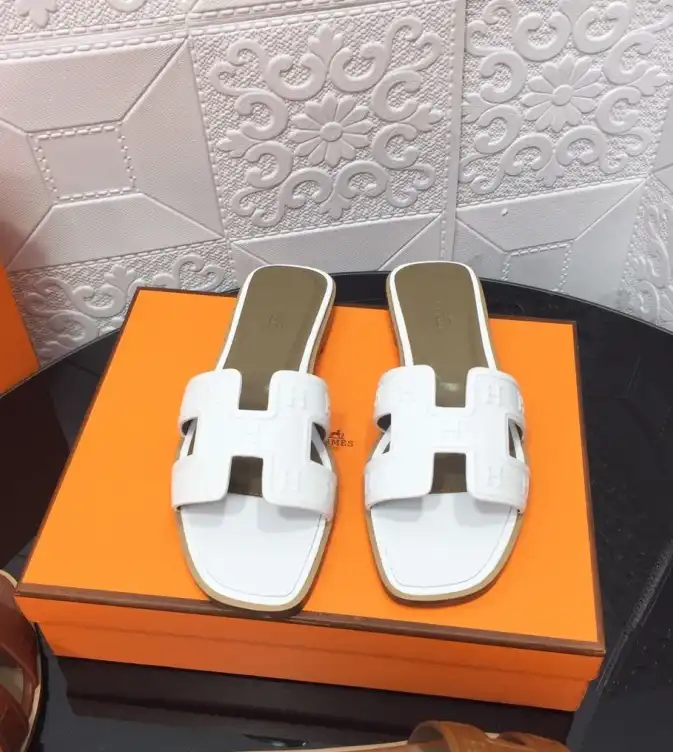 hype Hermes Slippers