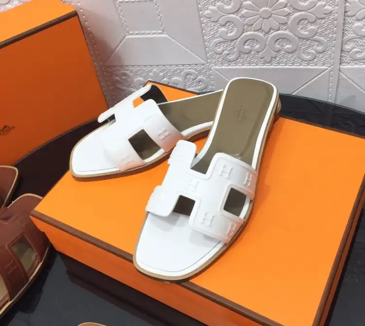 hype Hermes Slippers