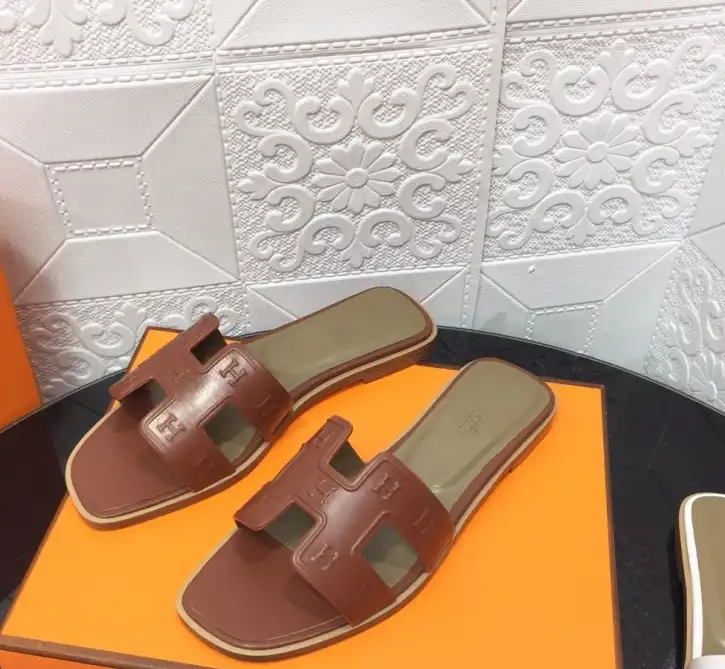 hype Hermes Slippers