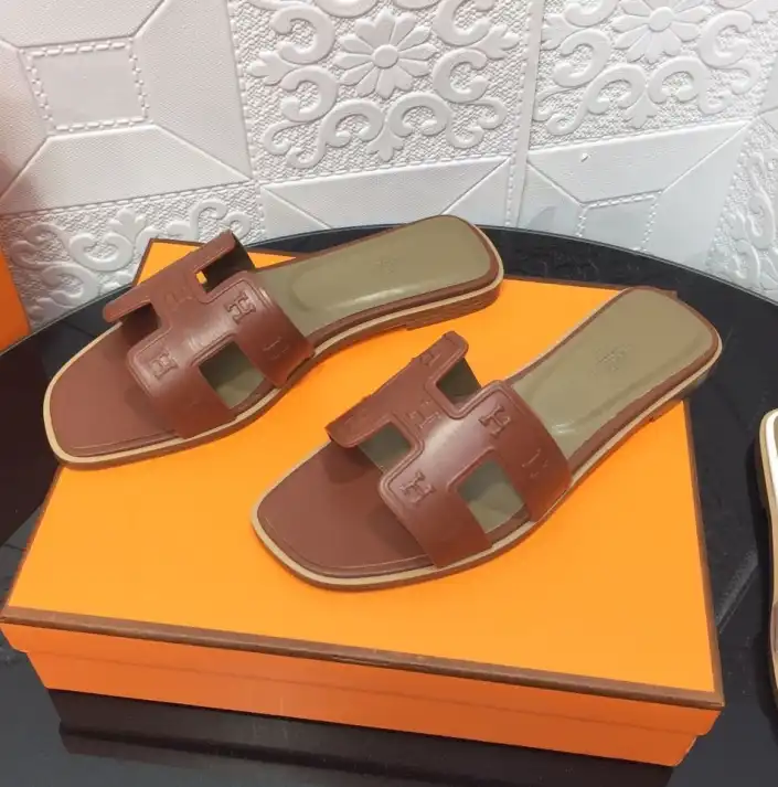 hype Hermes Slippers