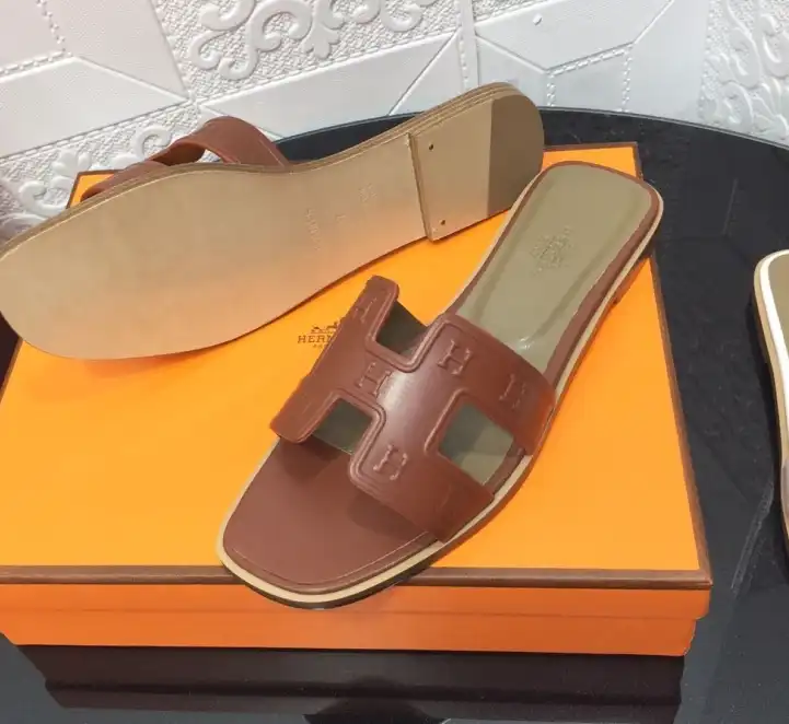 hype Hermes Slippers