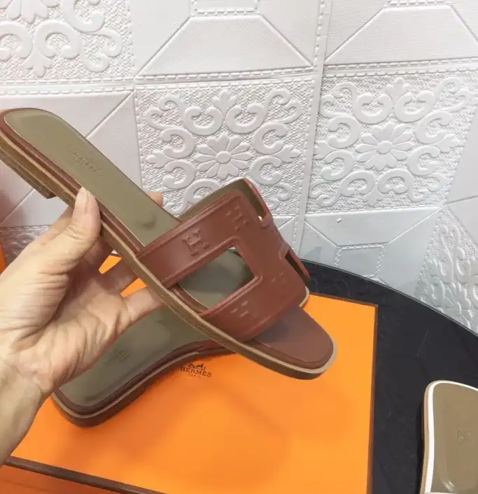 hype Hermes Slippers