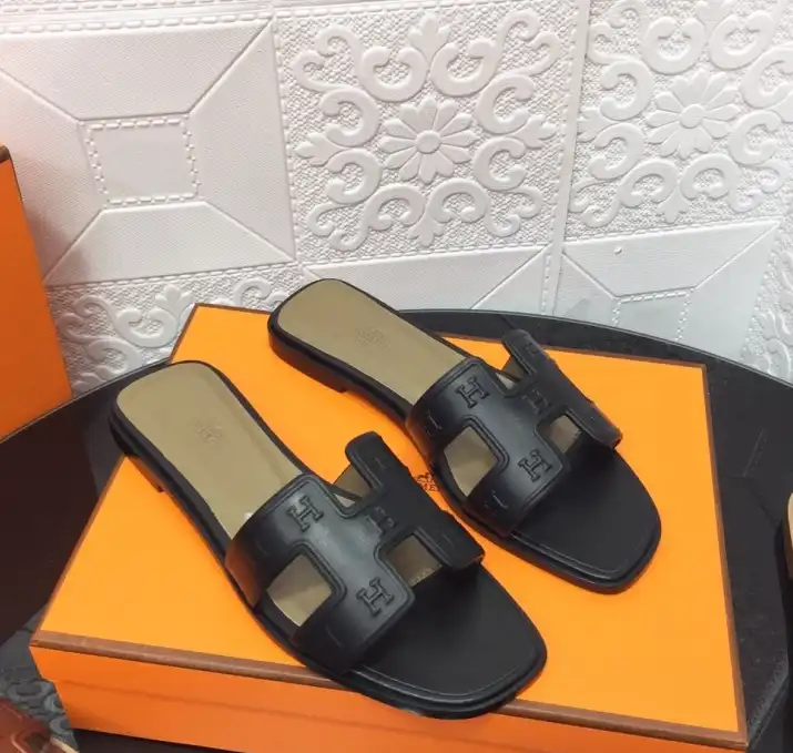 hype Hermes Slippers