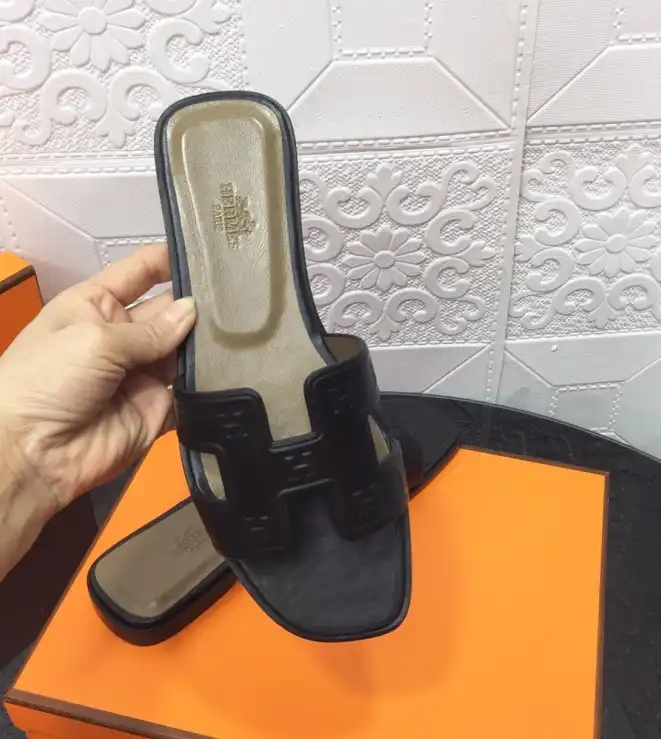 hype Hermes Slippers