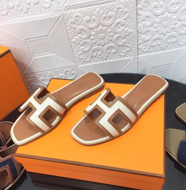 hype Hermes Slippers