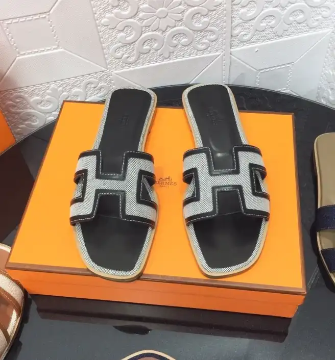 hype Hermes Slippers