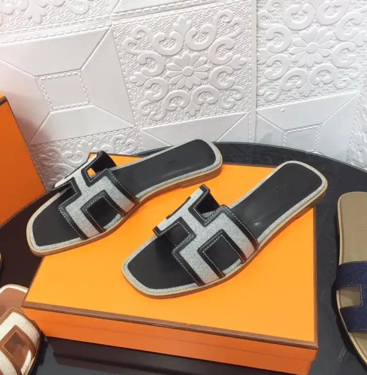 hype Hermes Slippers