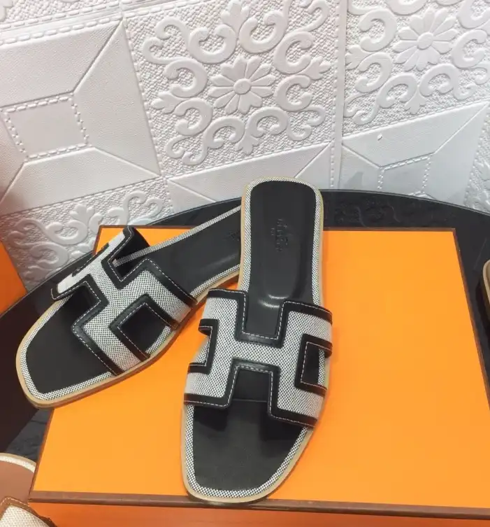 hype Hermes Slippers