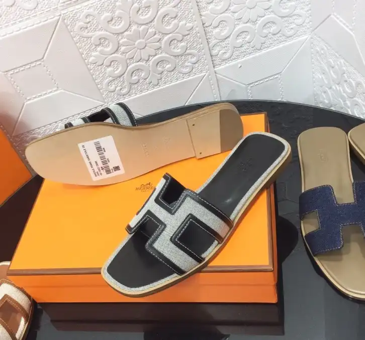 hype Hermes Slippers