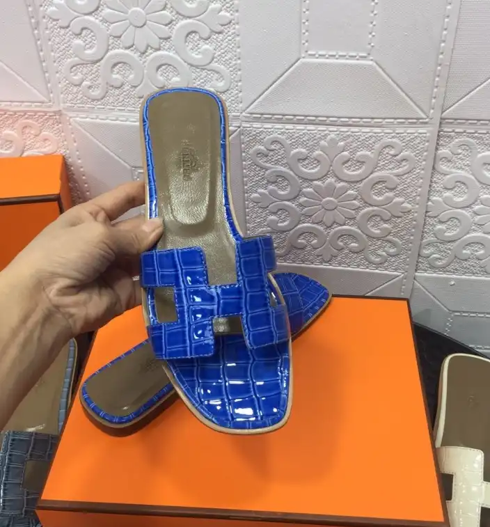 hype Hermes Slippers