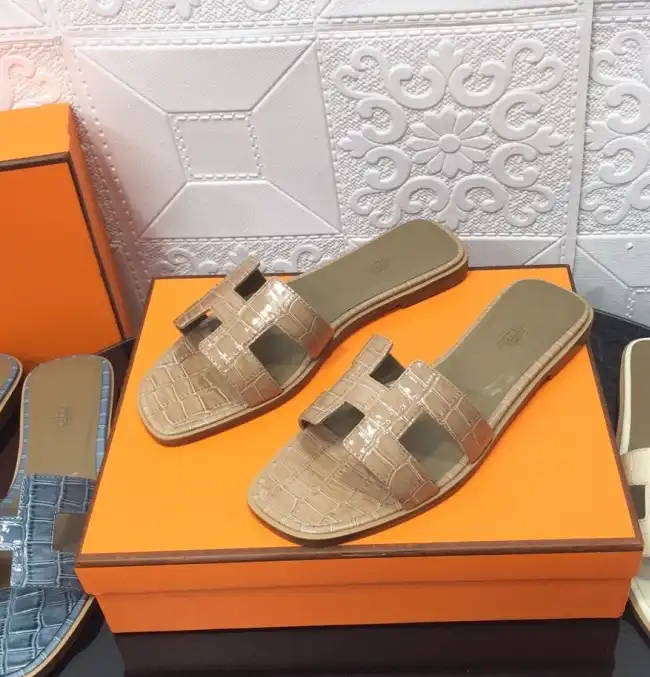 hype Hermes Slippers