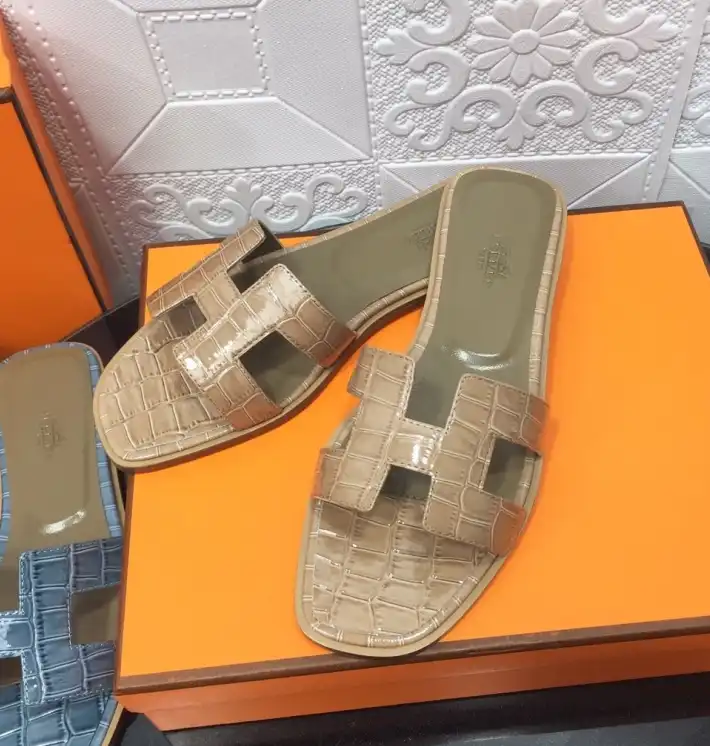 hype Hermes Slippers