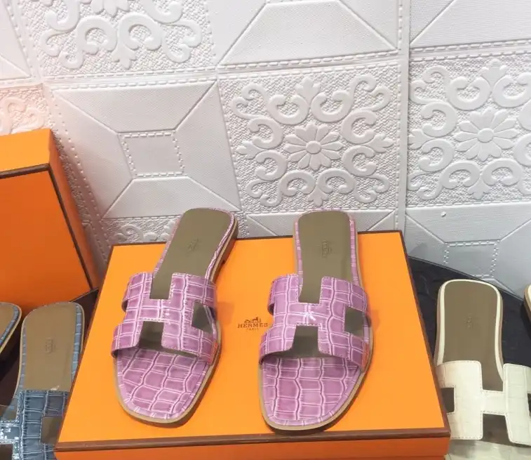 hype Hermes Slippers