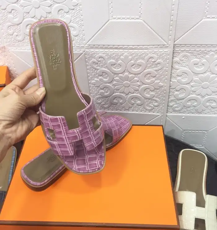 hype Hermes Slippers