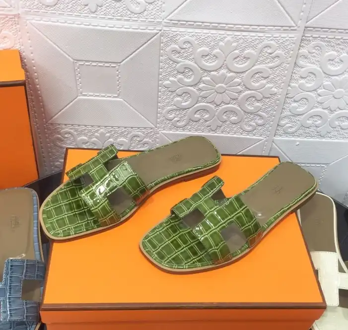 hype Hermes Slippers