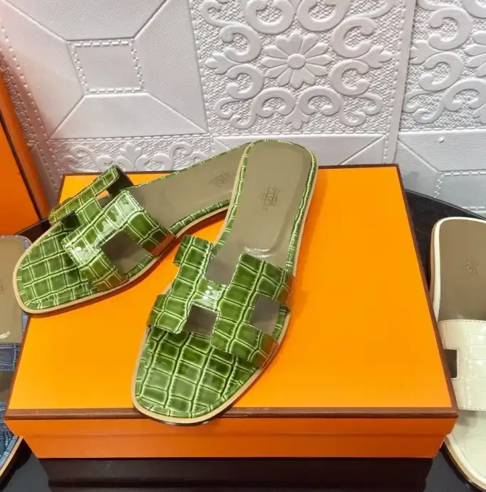 hype Hermes Slippers