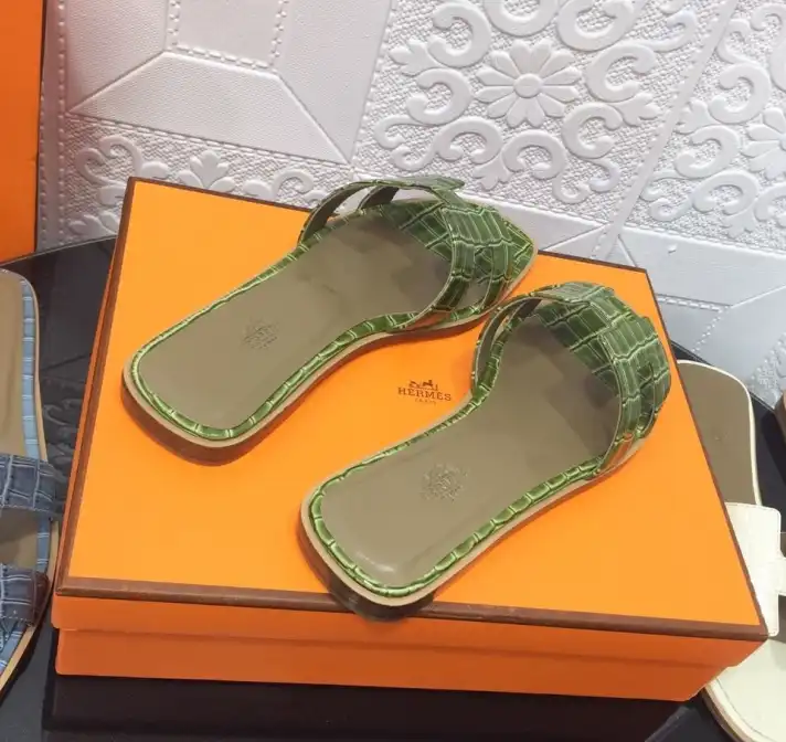 hype Hermes Slippers