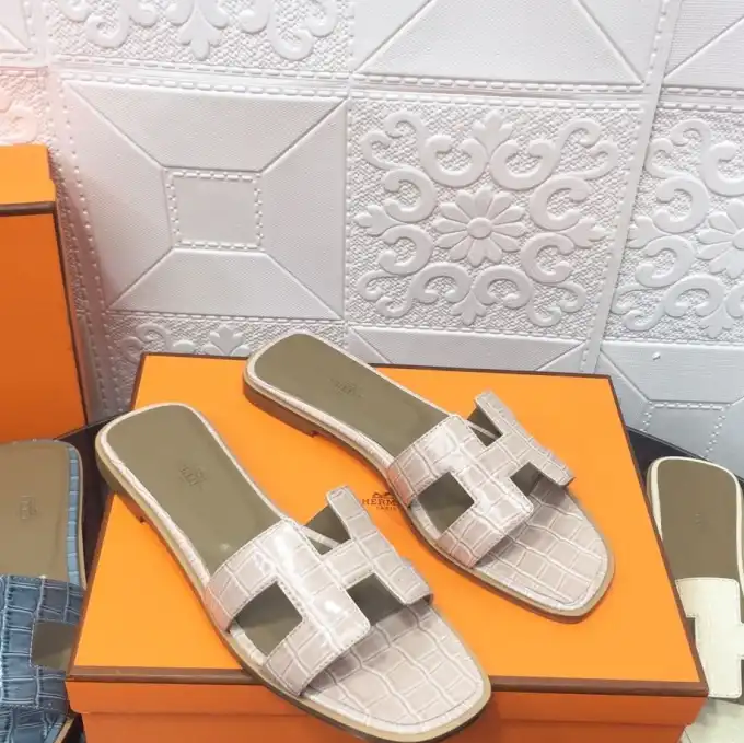 hype Hermes Slippers