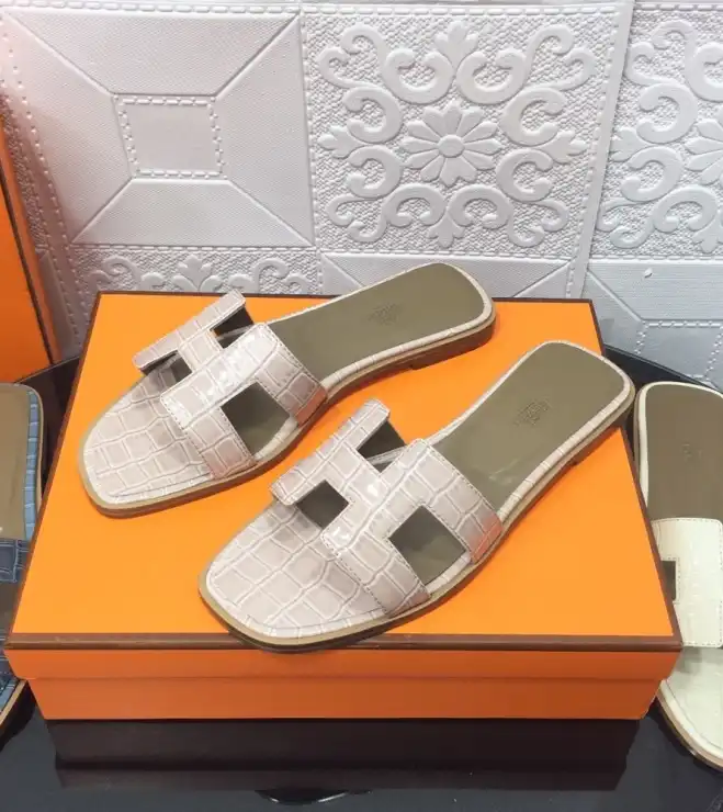 hype Hermes Slippers