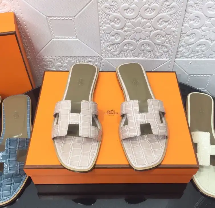 hype Hermes Slippers