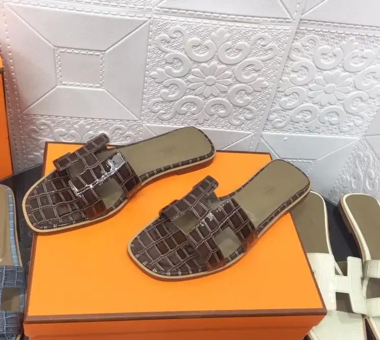 hype Hermes Slippers