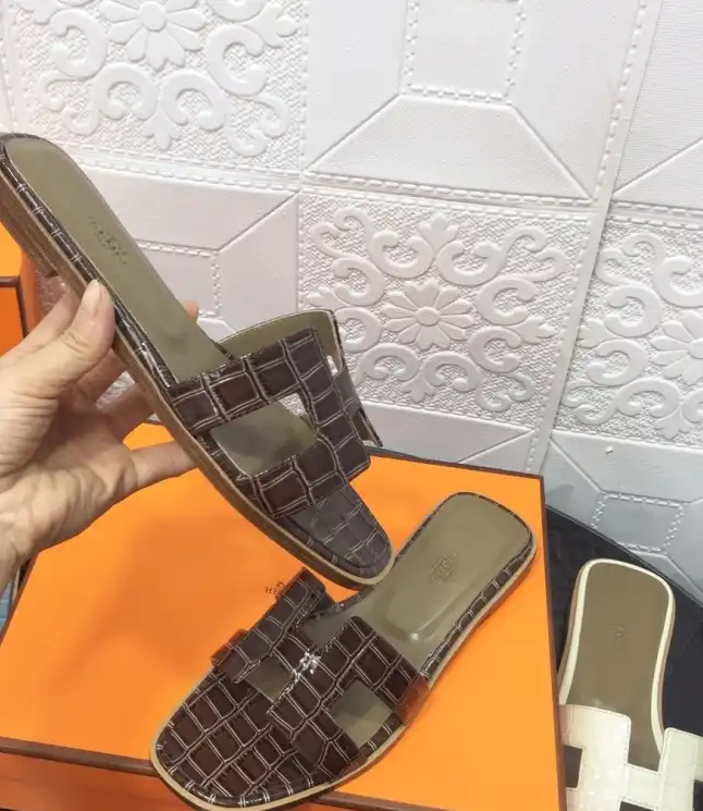 hype Hermes Slippers