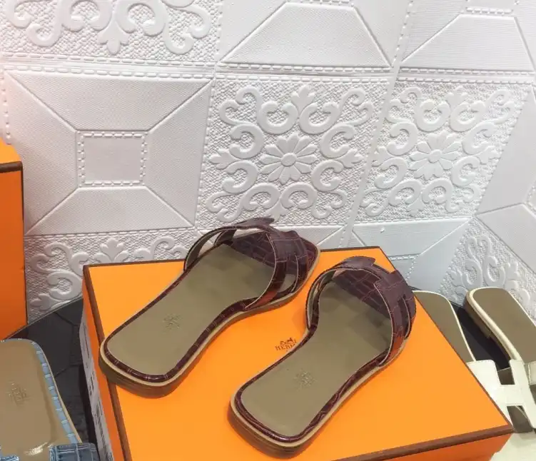 hype Hermes Slippers