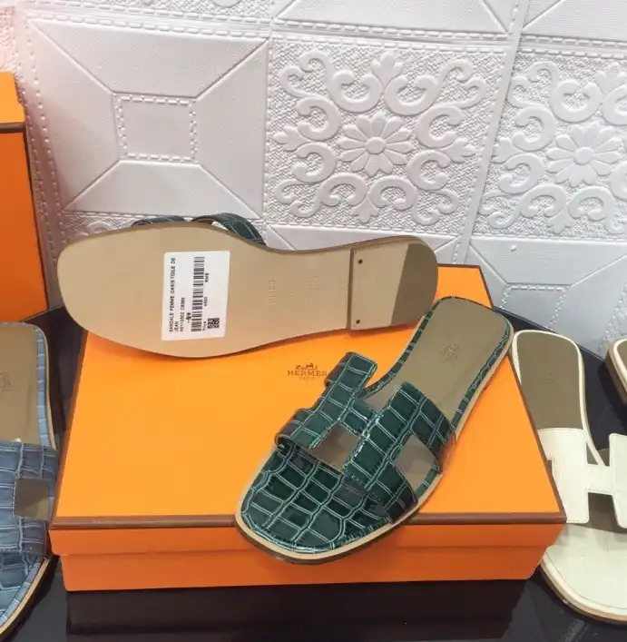 hype Hermes Slippers