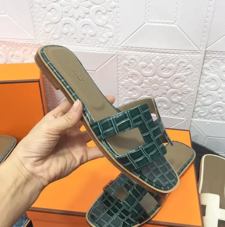 hype Hermes Slippers