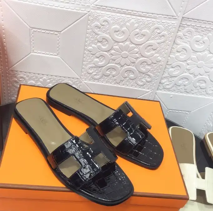 hype Hermes Slippers