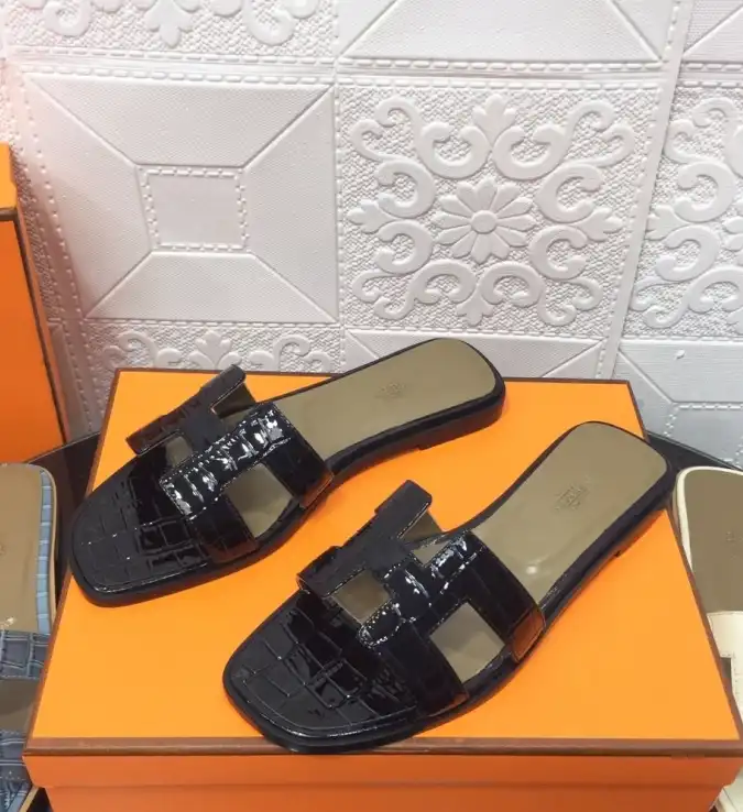 hype Hermes Slippers